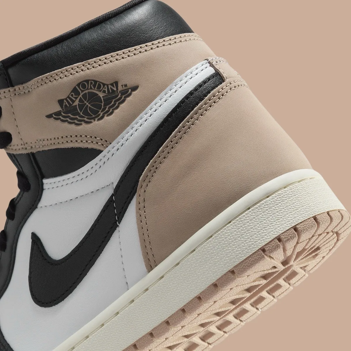 Air Jordan 1 High OG WMNS Latte 5