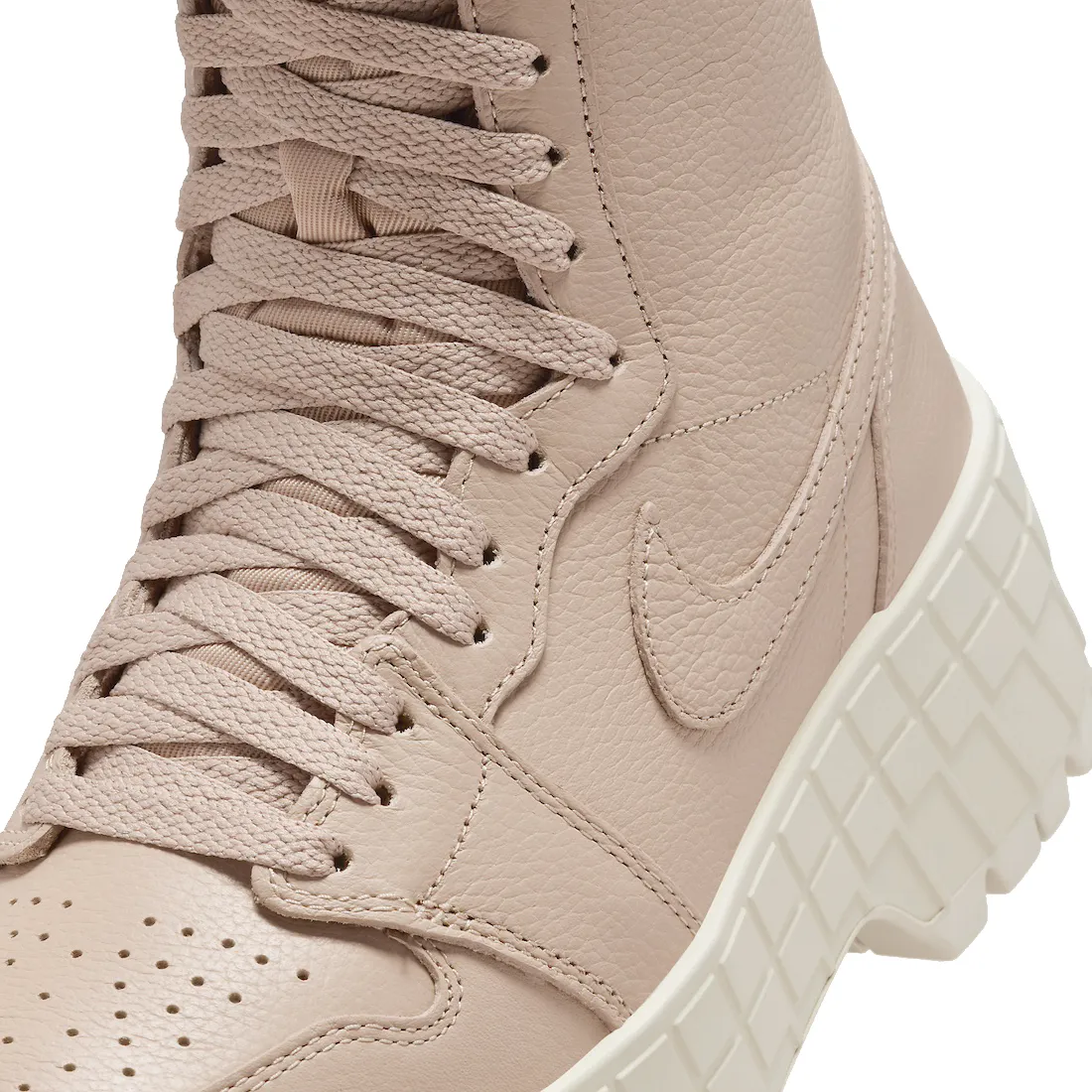 Air Jordan 1 WMNS Brooklyn Legend Brown 5
