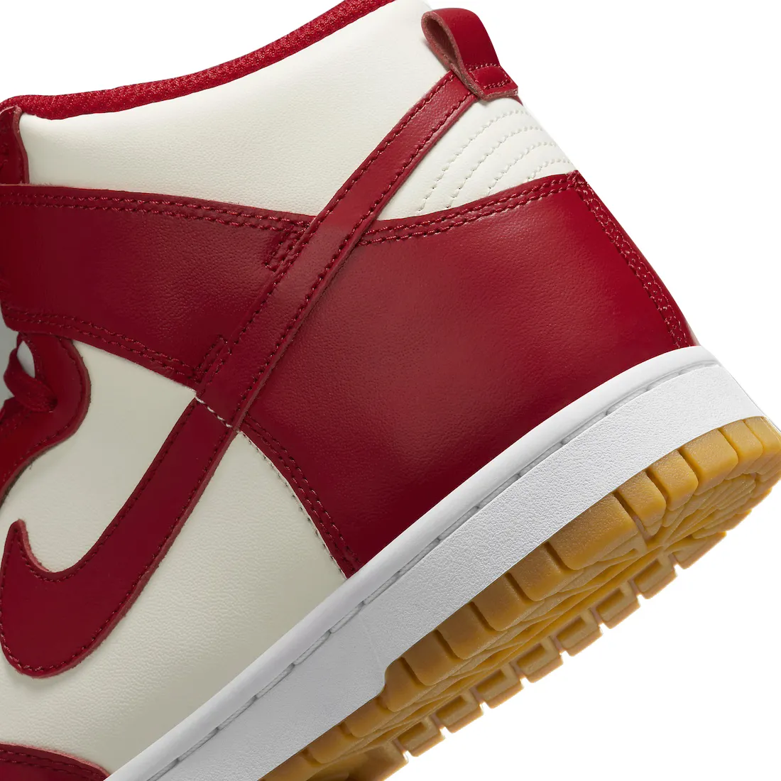Nike Dunk High WMNS Gym Red 6