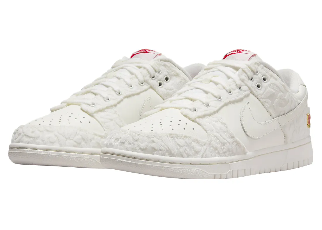 Nike Dunk Low WMNS Give Her Flowers 0