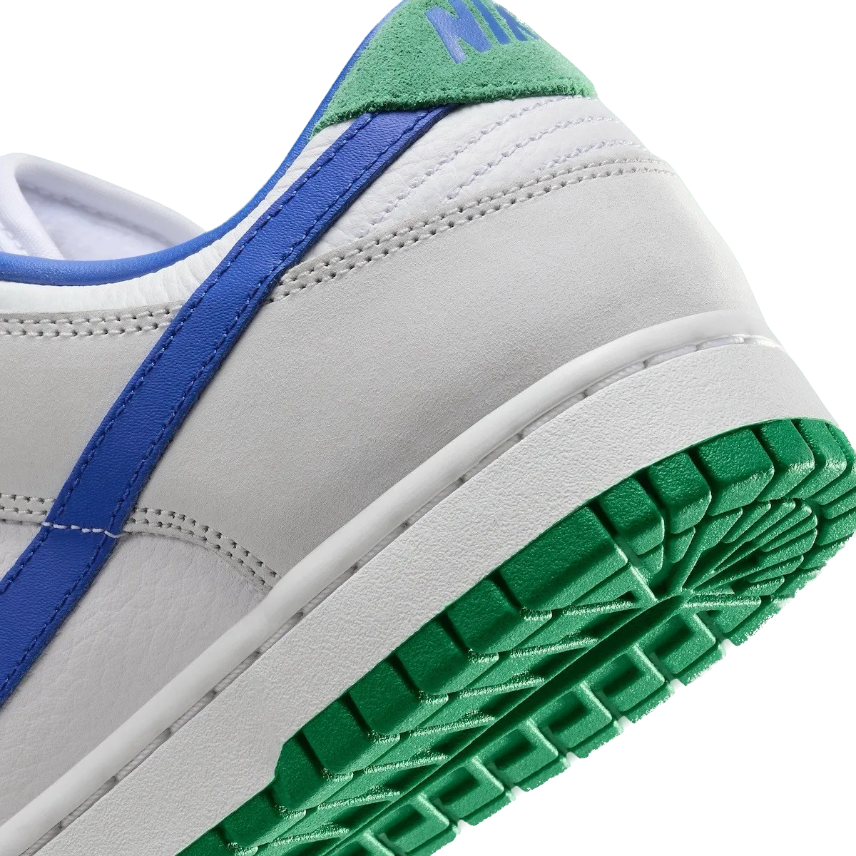 Nike Dunk Low WMNS Tennis Classic 6