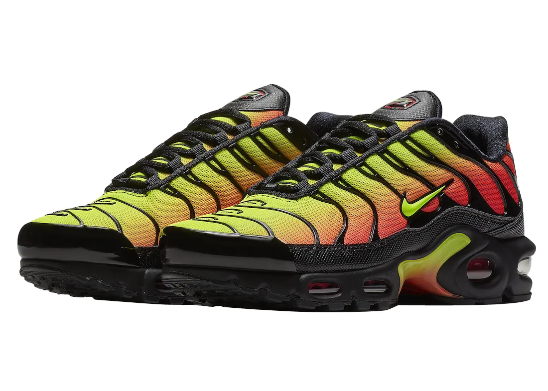 Nike WMNS Air Max Plus Volt Solar Red 0