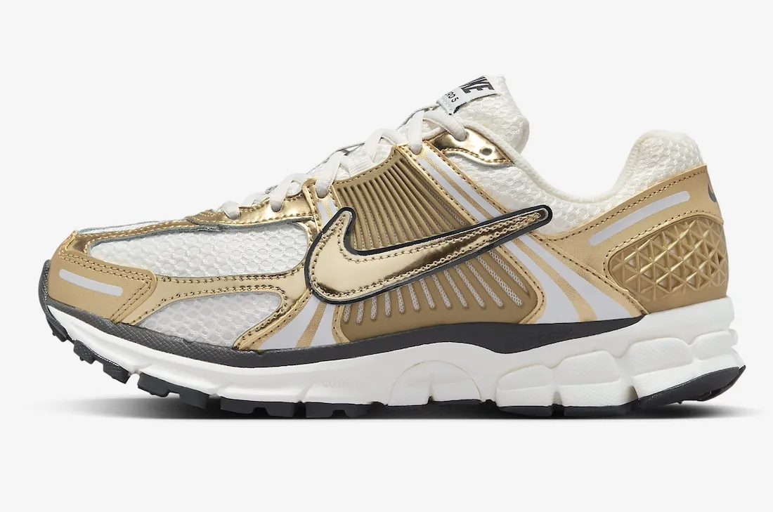 Nike WMNS Zoom Vomero 5 Metallic Gold gold
