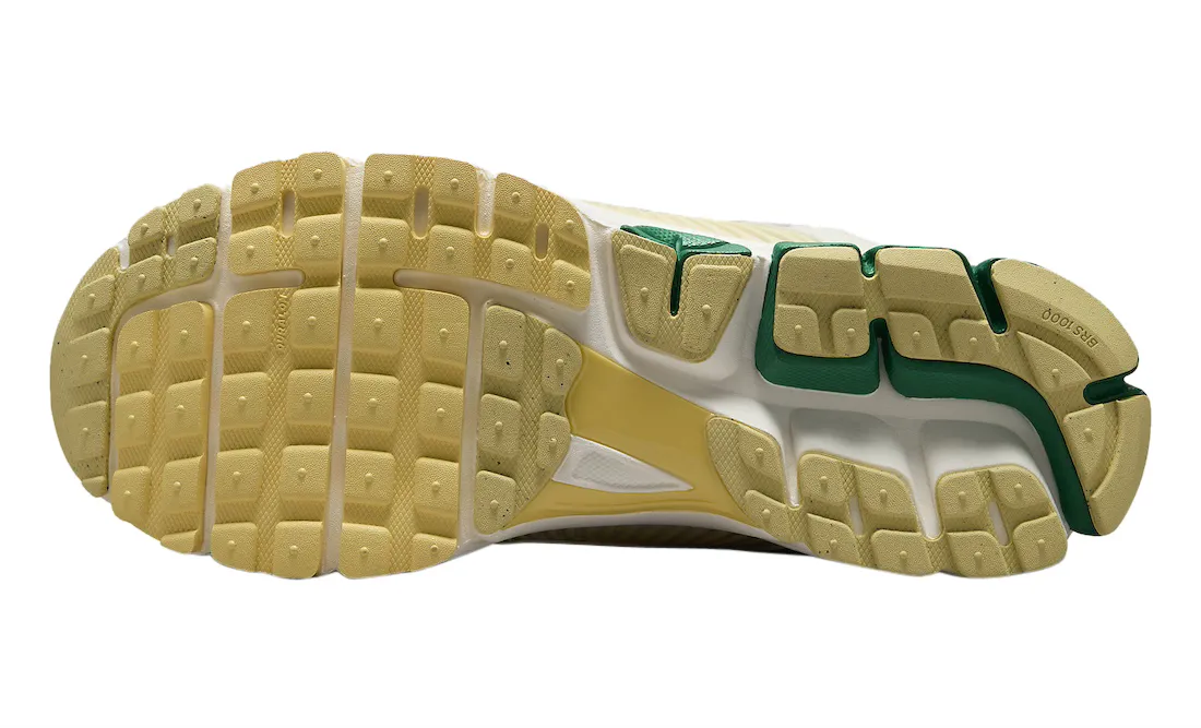 Nike Zoom Vomero 5 Alabaster Malachite 4
