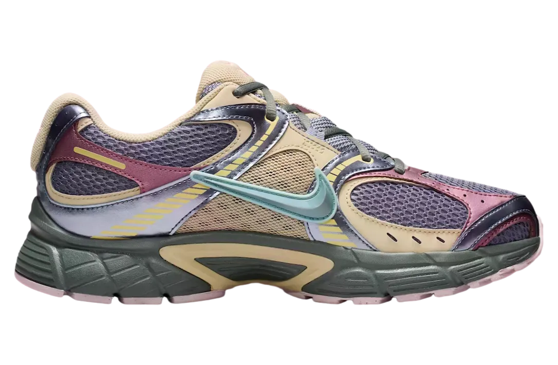 a ma maniere x nike v5 rnr light carbon desert khaki 1