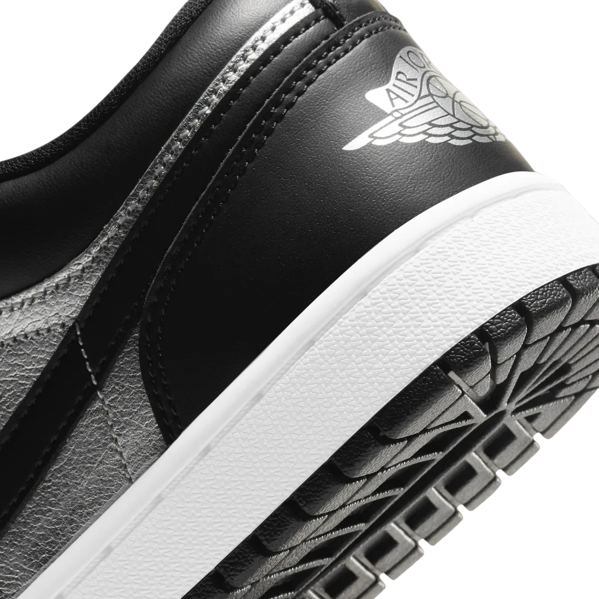 air jordan 1 low wmns silver toe 6