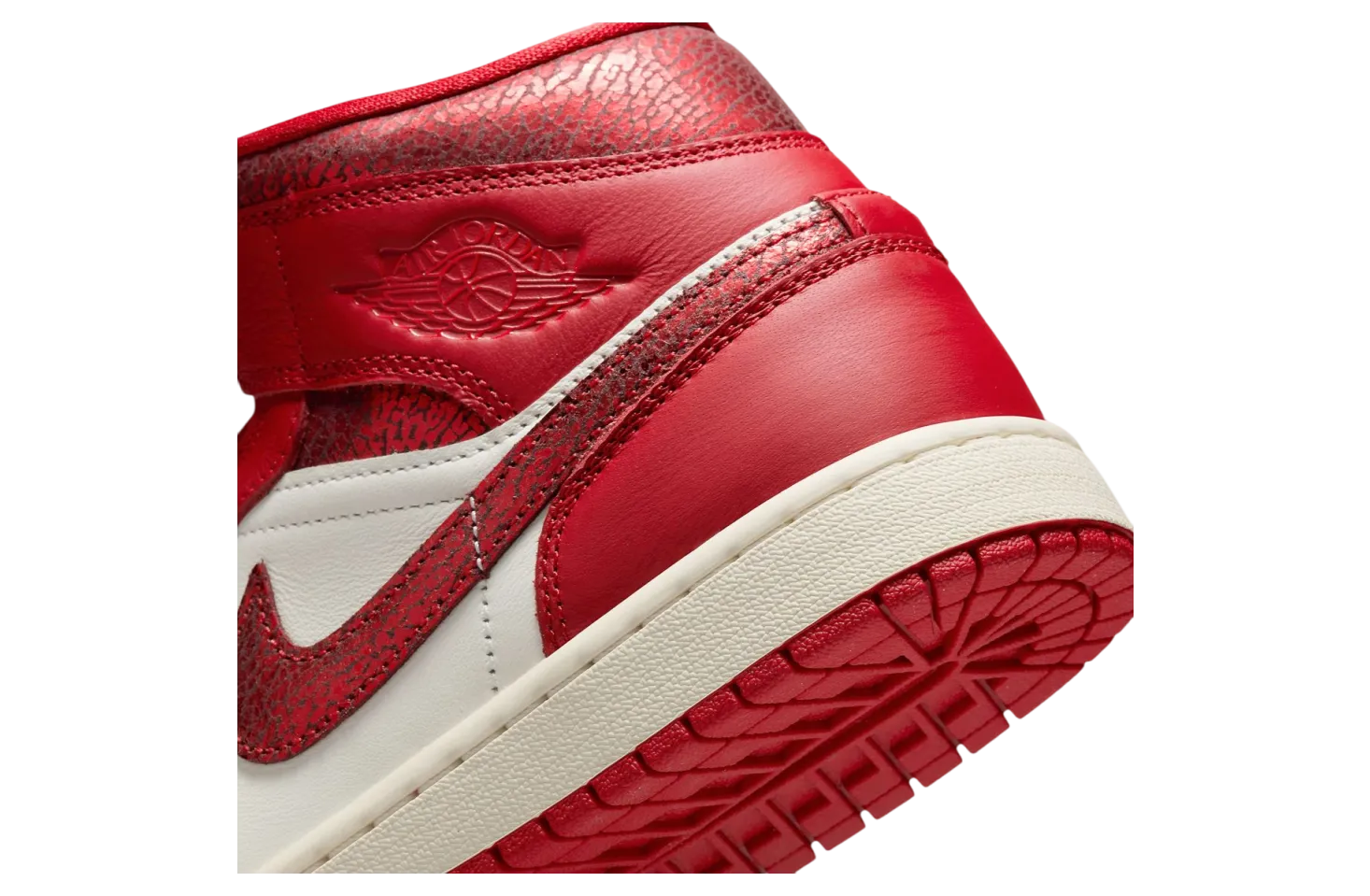 air jordan 1 mid wmns valentine s day cracked red metallic 6