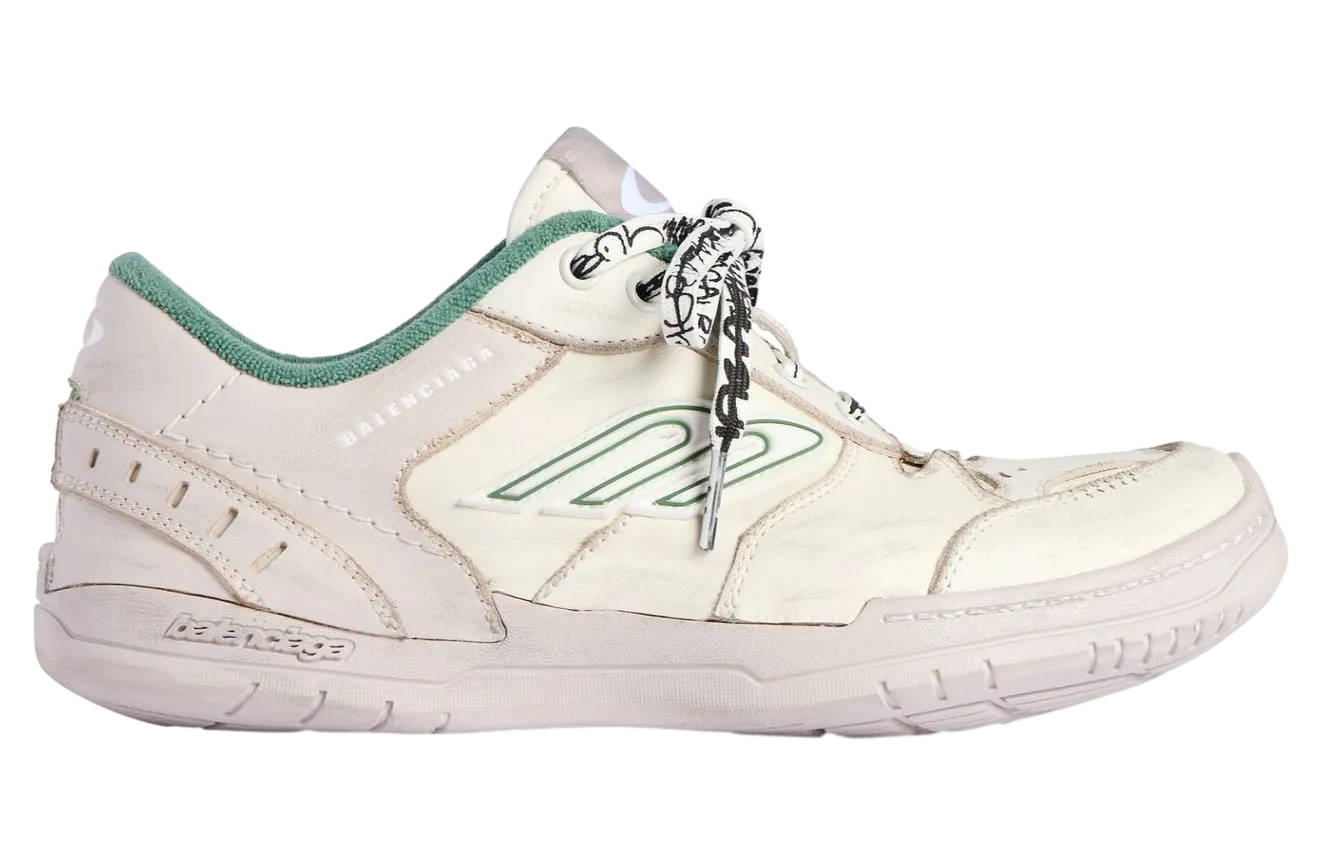 balenciaga hamptons medium worn out beige green