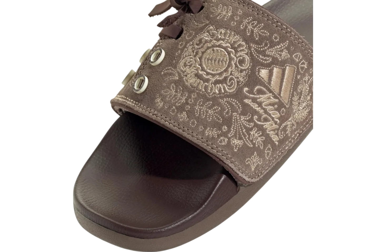 bayern munich x adidas adilette comfort slide 5
