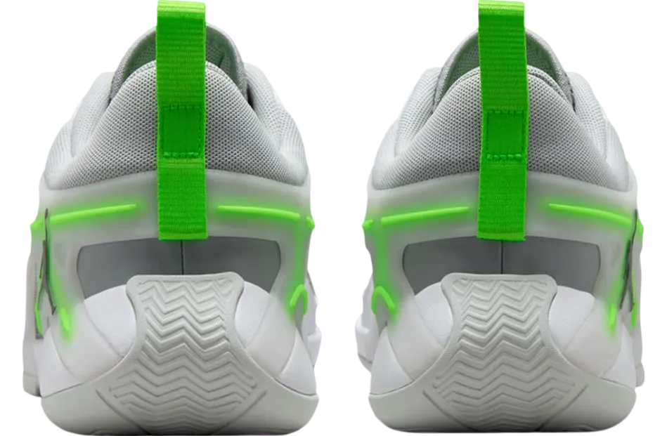 jordan heir sail electric green 2