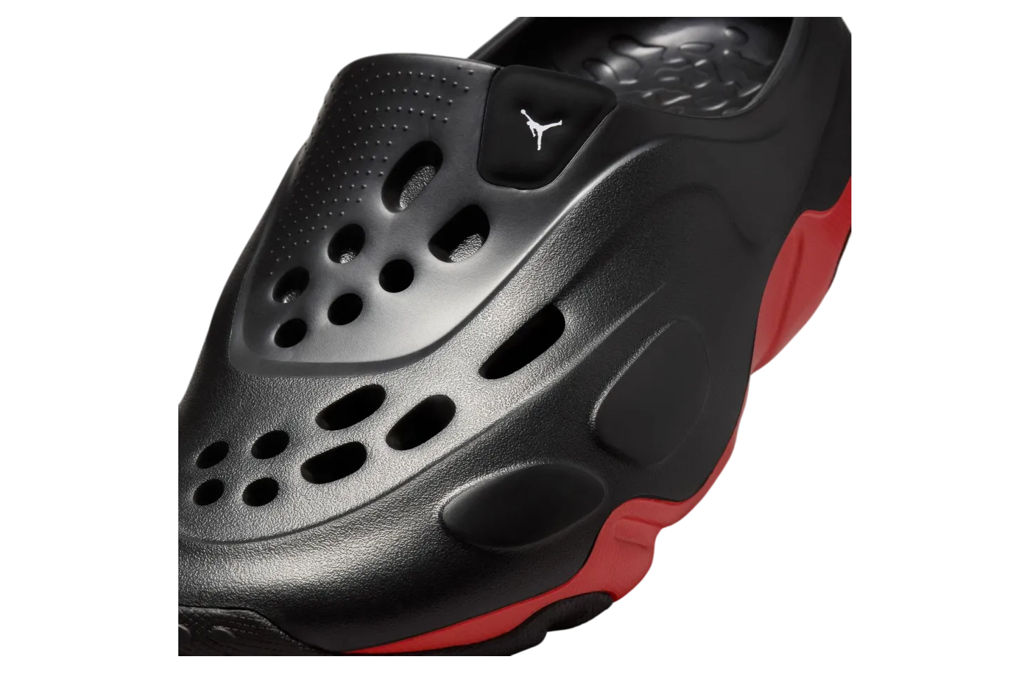 jordan roam black red 4