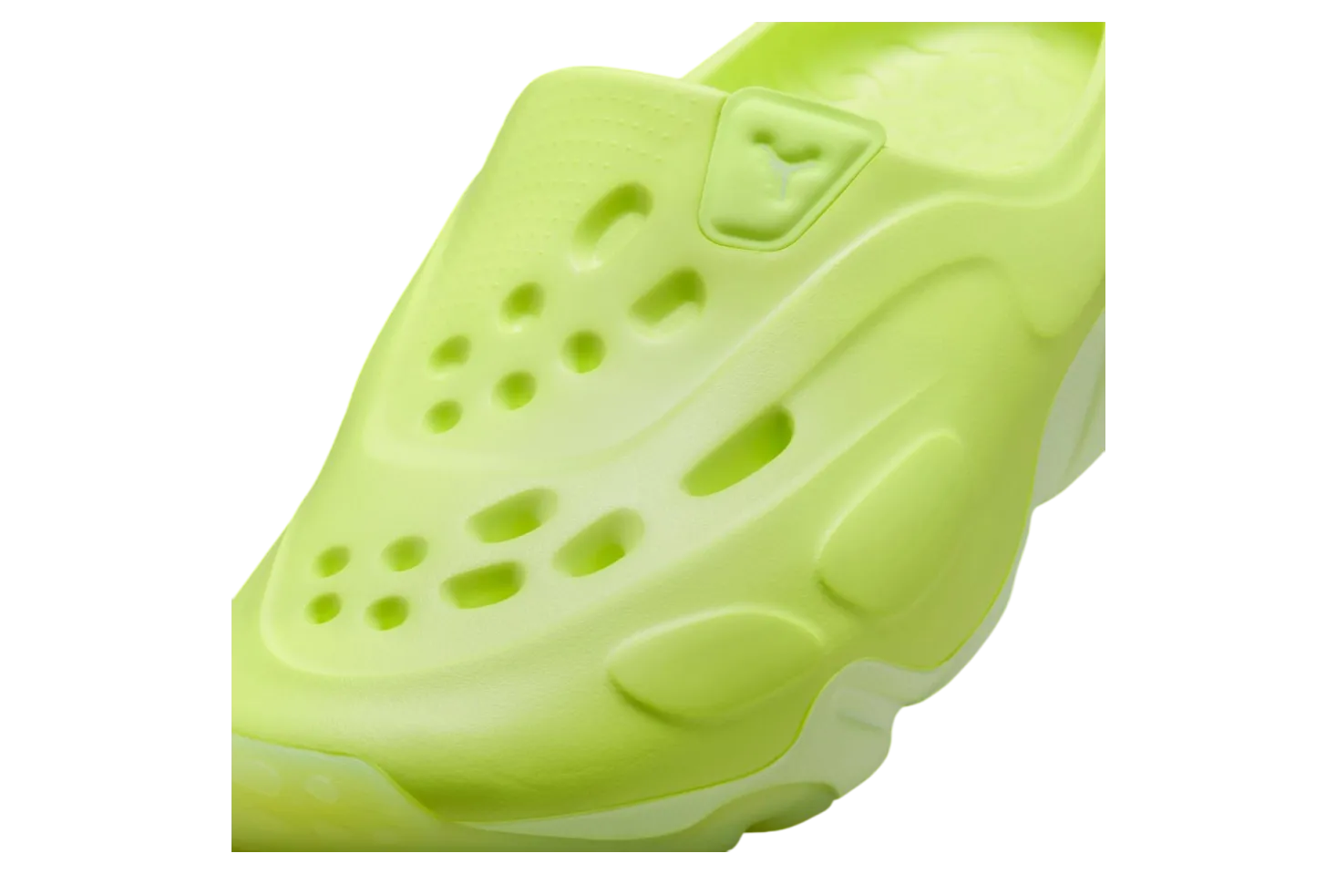 jordan roam volt glow 4