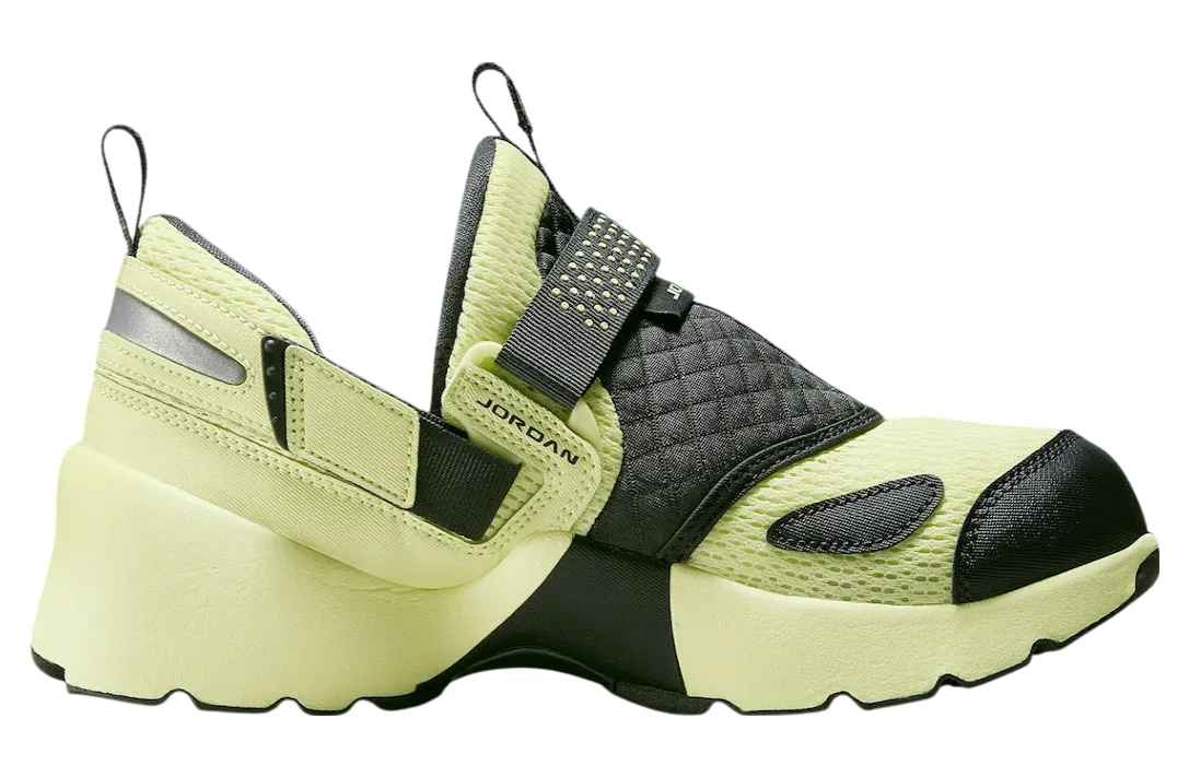 jordan trunner lx luminous green black 1