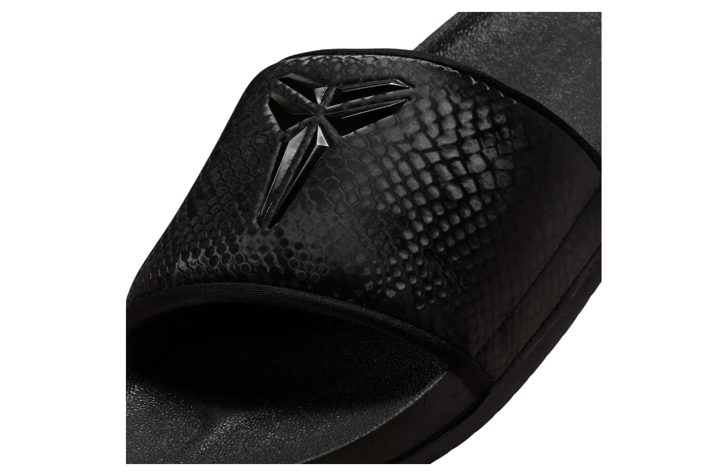 kobe bryant x nike offcourt slide triple black 2