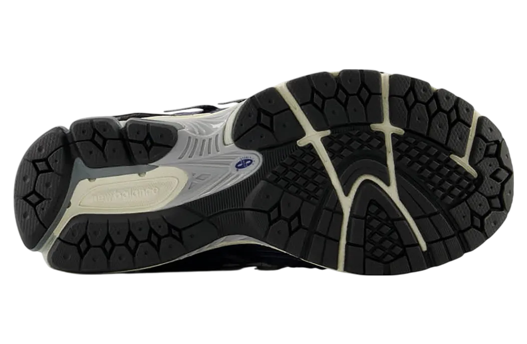 new balance 1906a inkwell sea salt 4