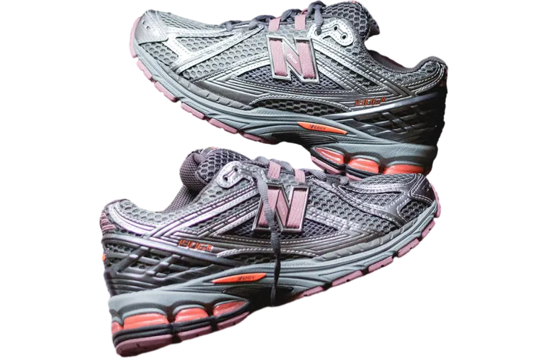 new balance 1906r silver metallic pink 3