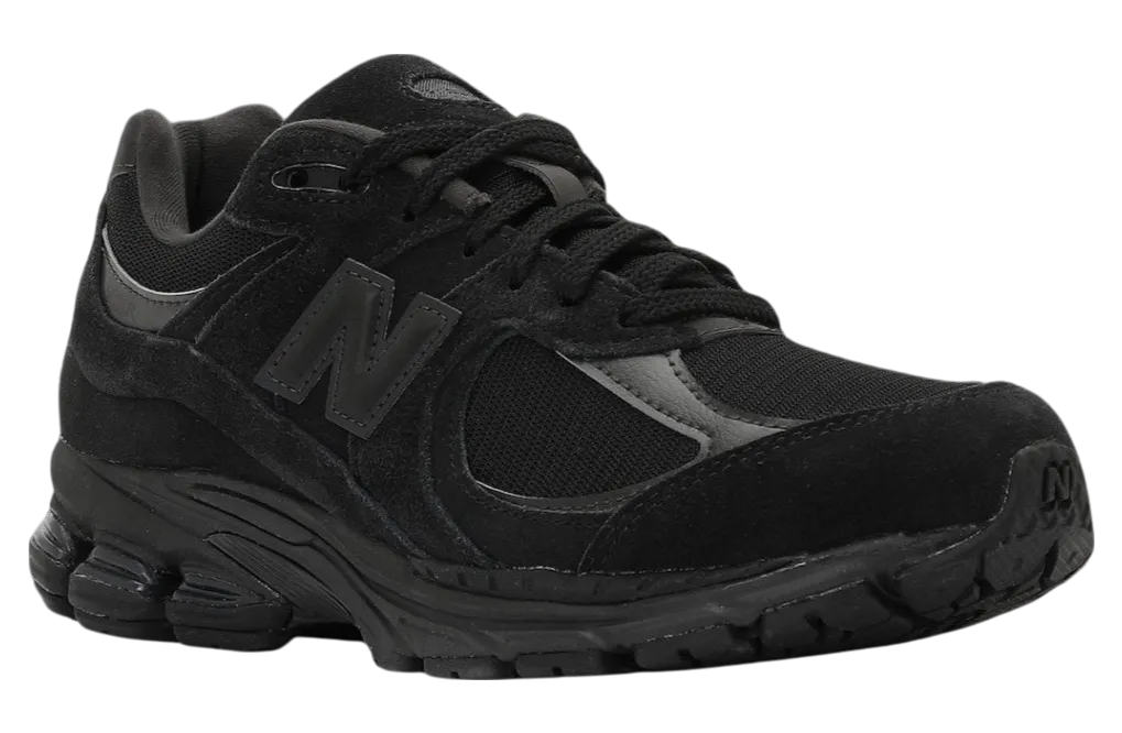 new balance 2002r black cat 0