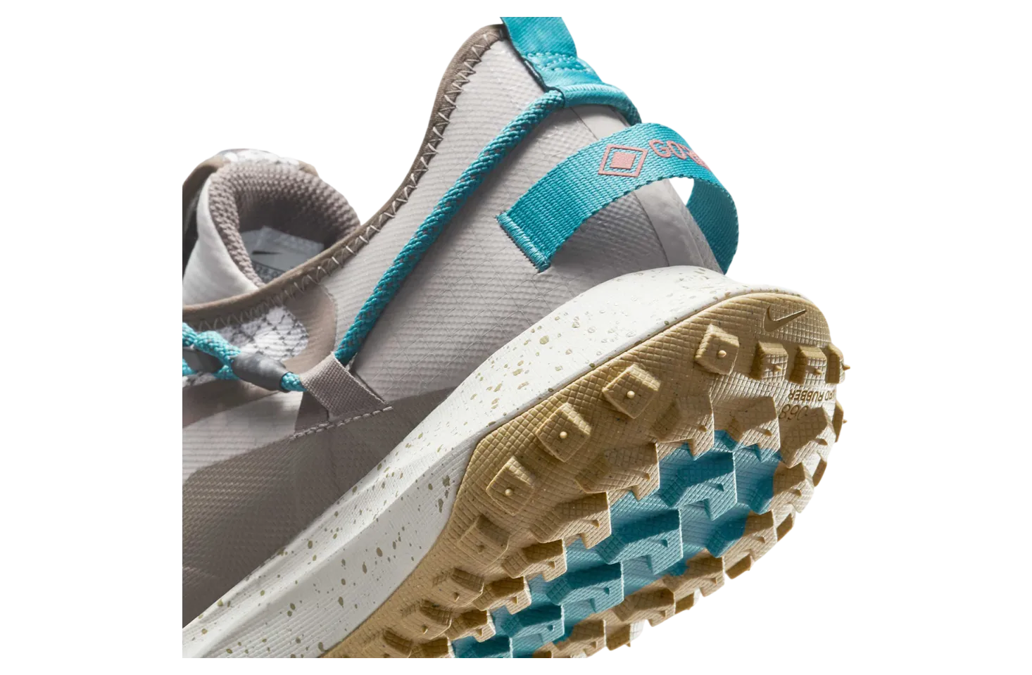 nike acg mountain fly low college grey smokey blue 5