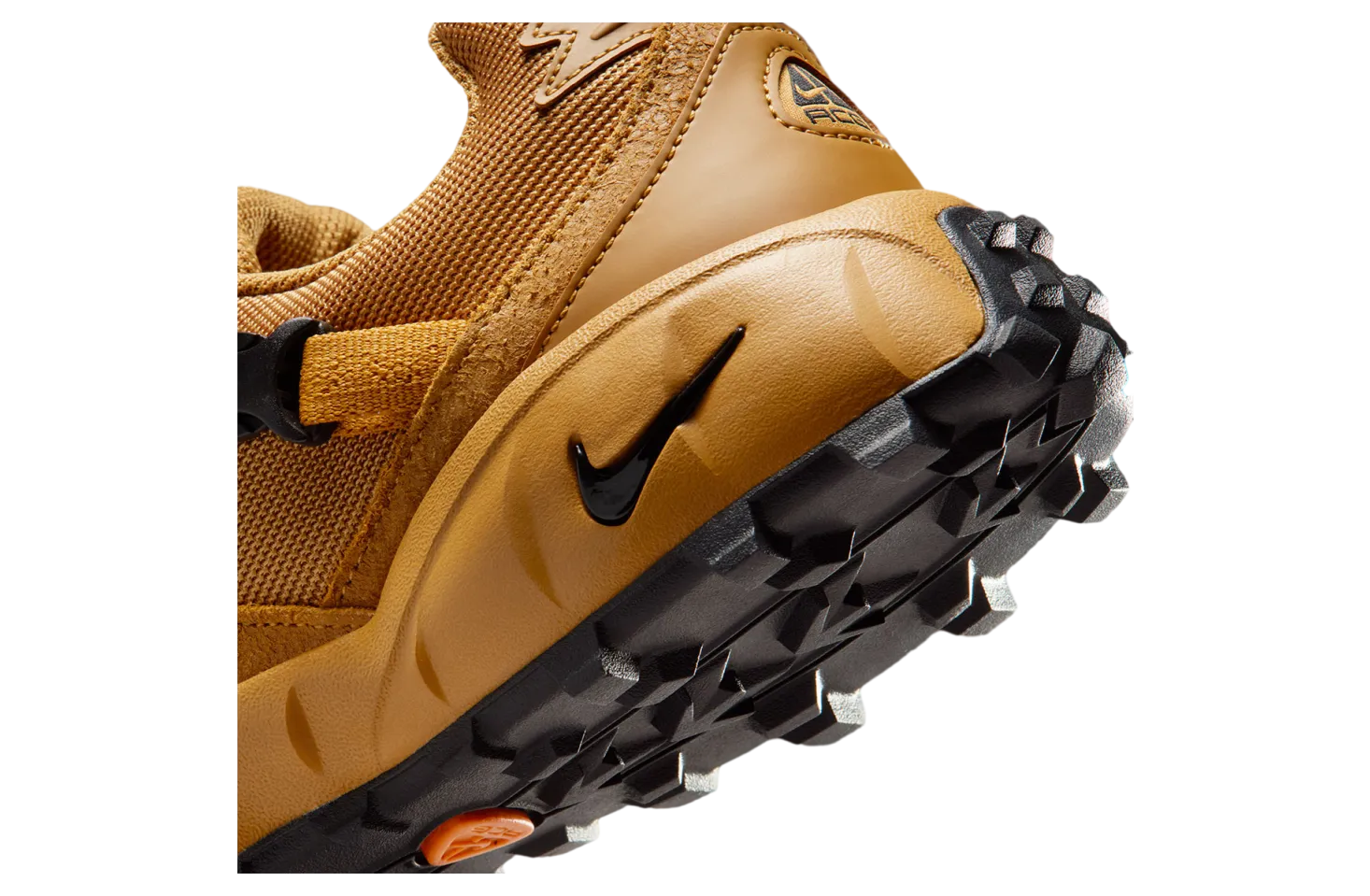nike acg phassad wheat black 6