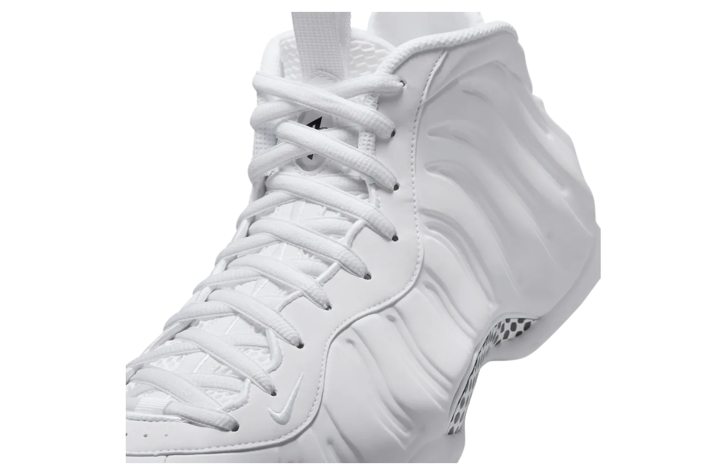 nike air foamposite one triple white 5