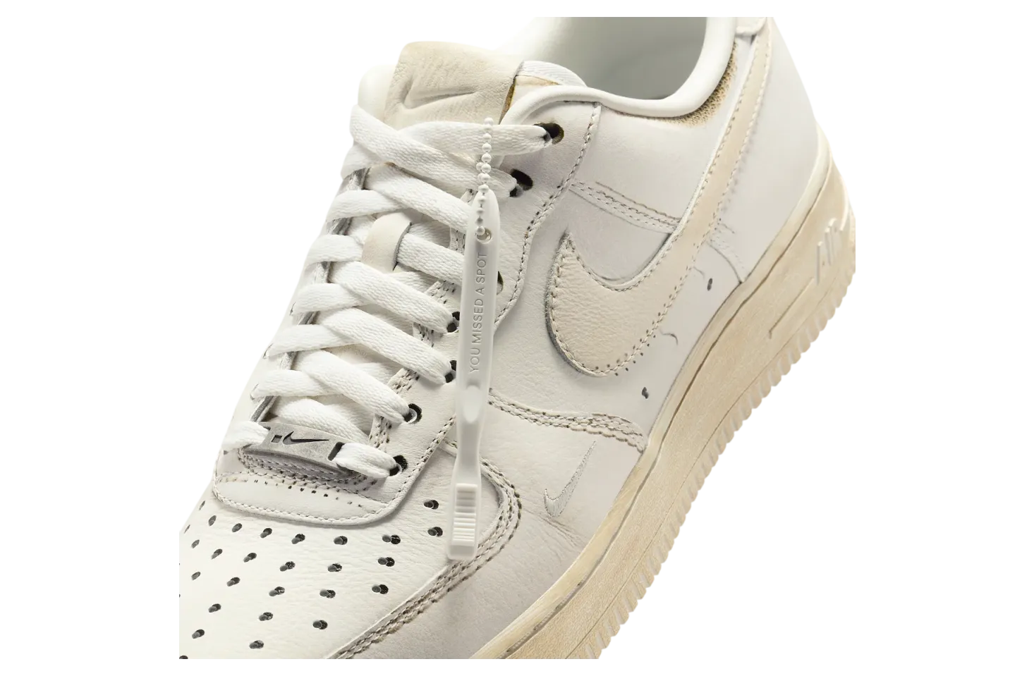 nike air force 1 low dirty triple white 5