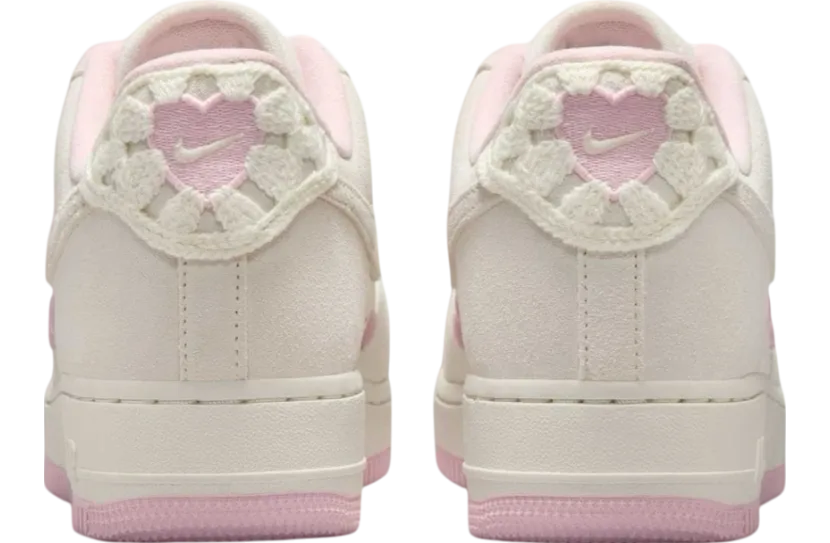 nike air force 1 low wmns valentine s day 3