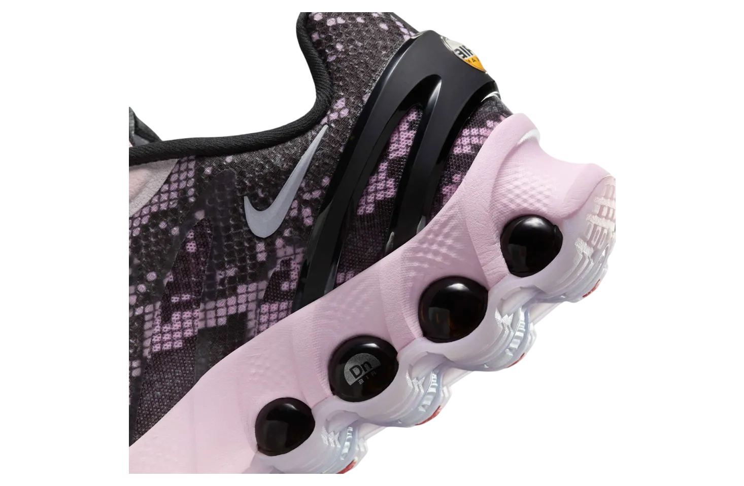 nike air max dn8 wmns pink snakeskin 5