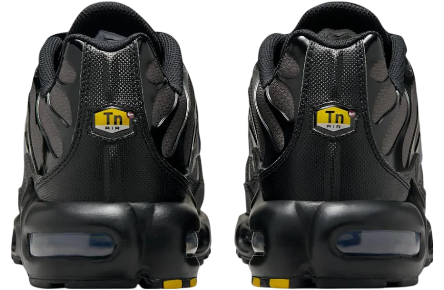 nike air max plus black dark smoke grey 2