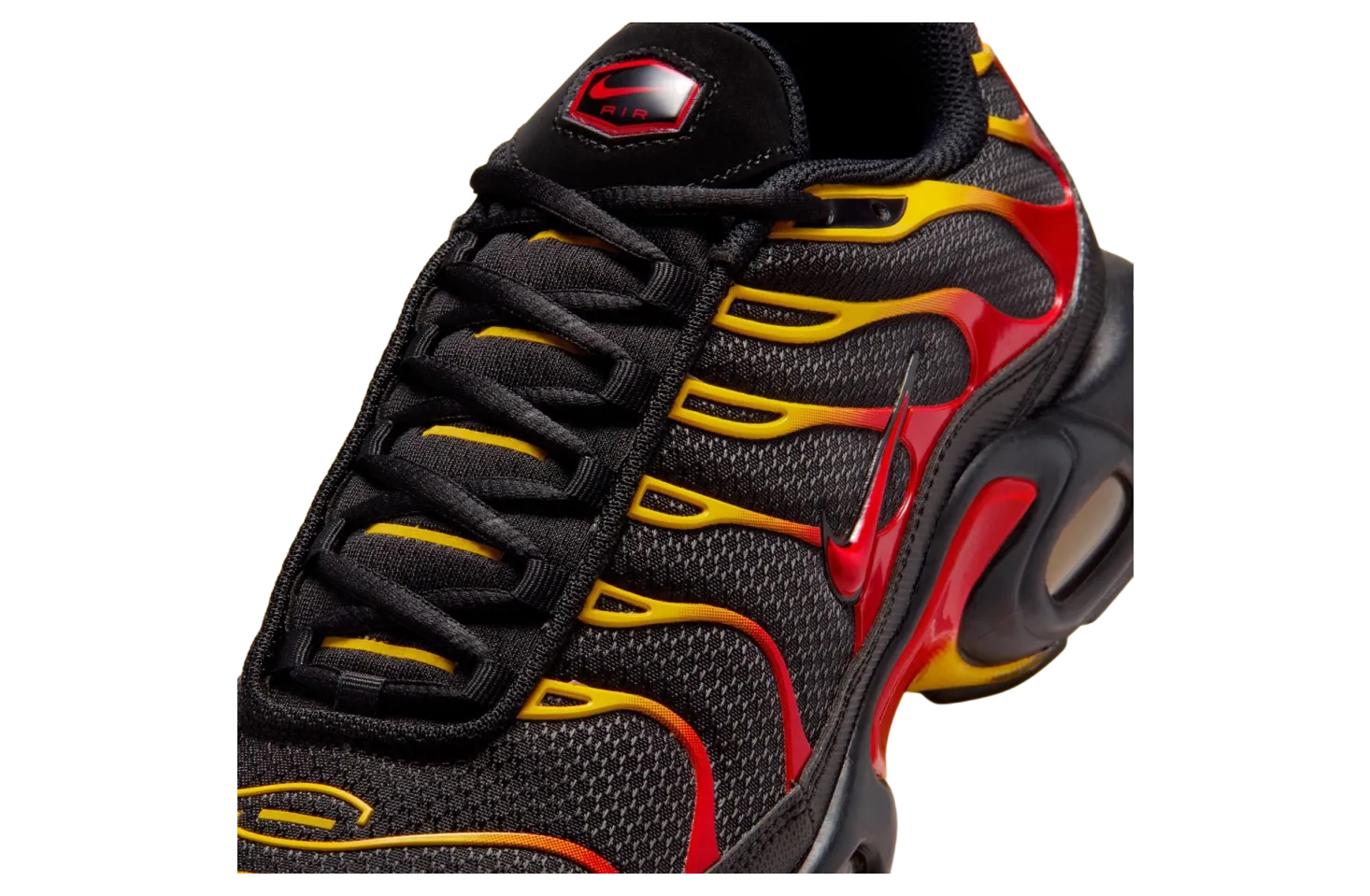 nike air max plus black university gold university red 3