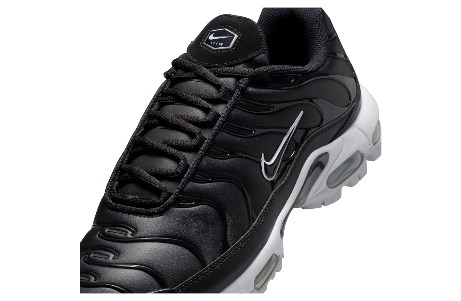 nike air max plus black white 5