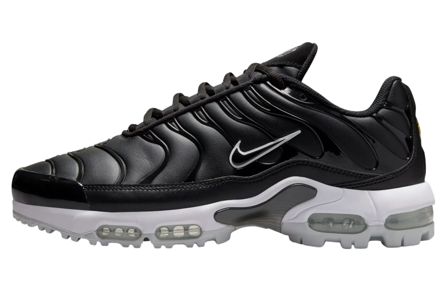 nike air max plus black white