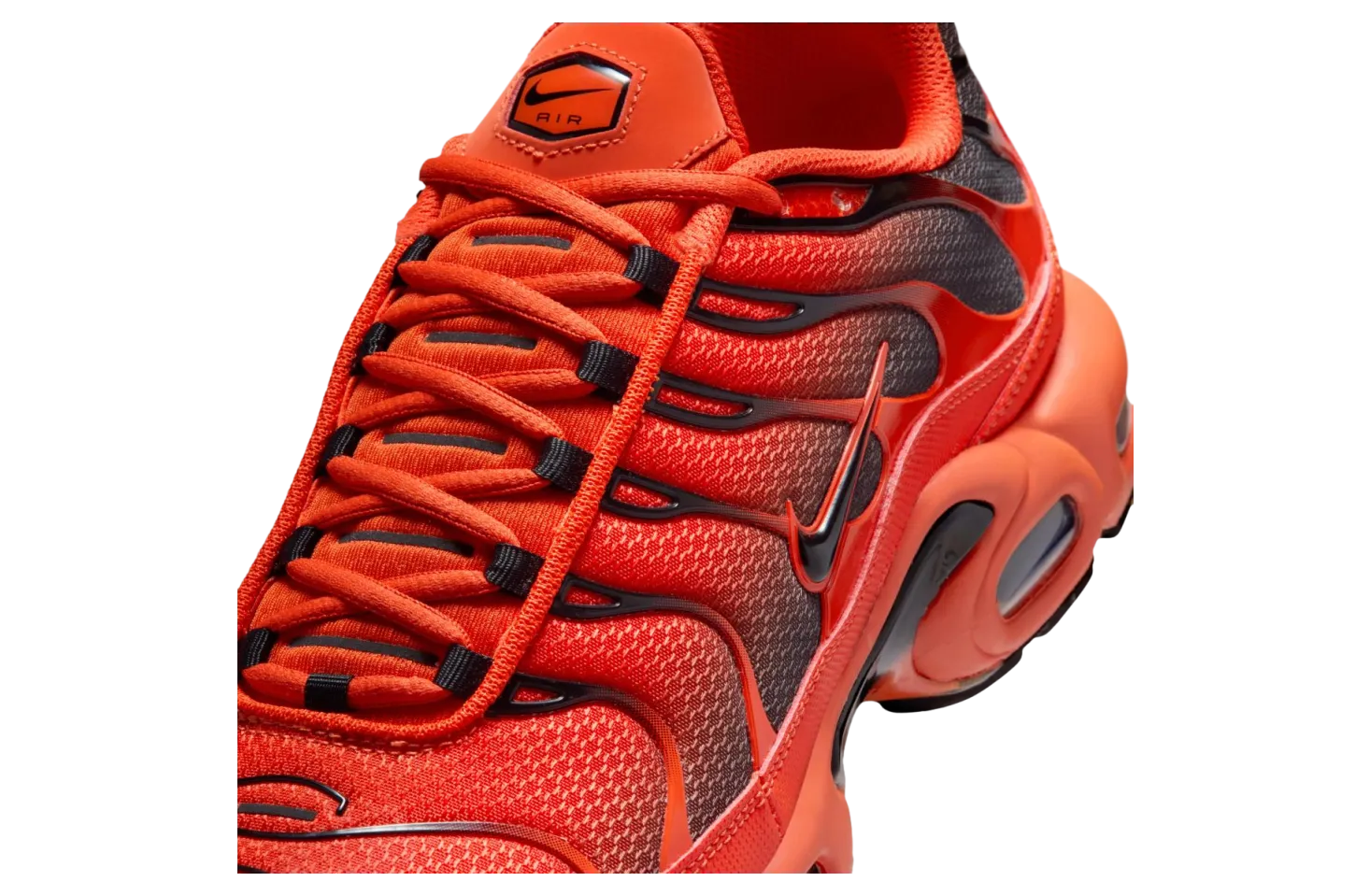 nike air max plus picante red black 4