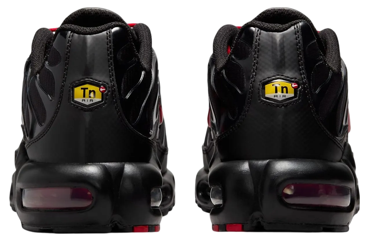 nike air max plus tuned black red 3