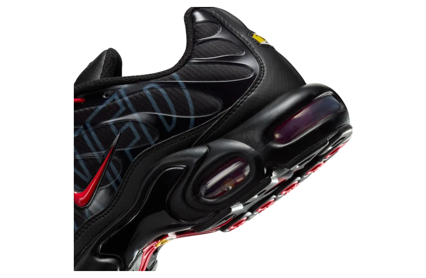 nike air max plus tuned black red 6