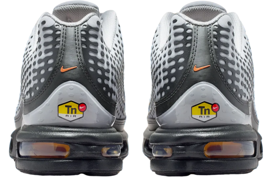 nike air max plus vii light smoke grey hot curry 4