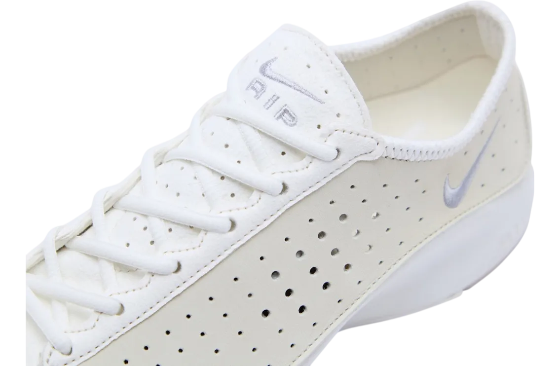 nike air superfly wmns coconut milk metallic silver 4