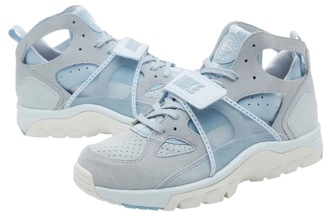 nike air trainer huarache blue tint light armory blue 1