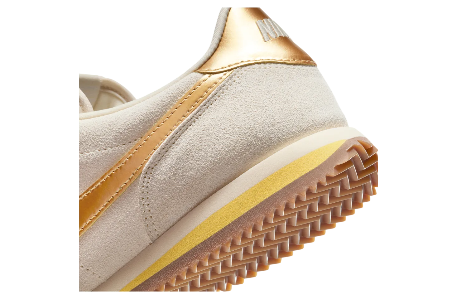 nike cortez sail metallic gold 6