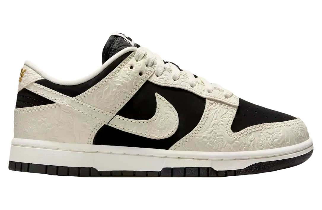 nike dunk low black sail metallic gold 1