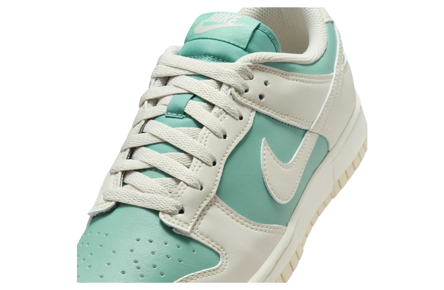 nike dunk low cannon light orewood brown 4