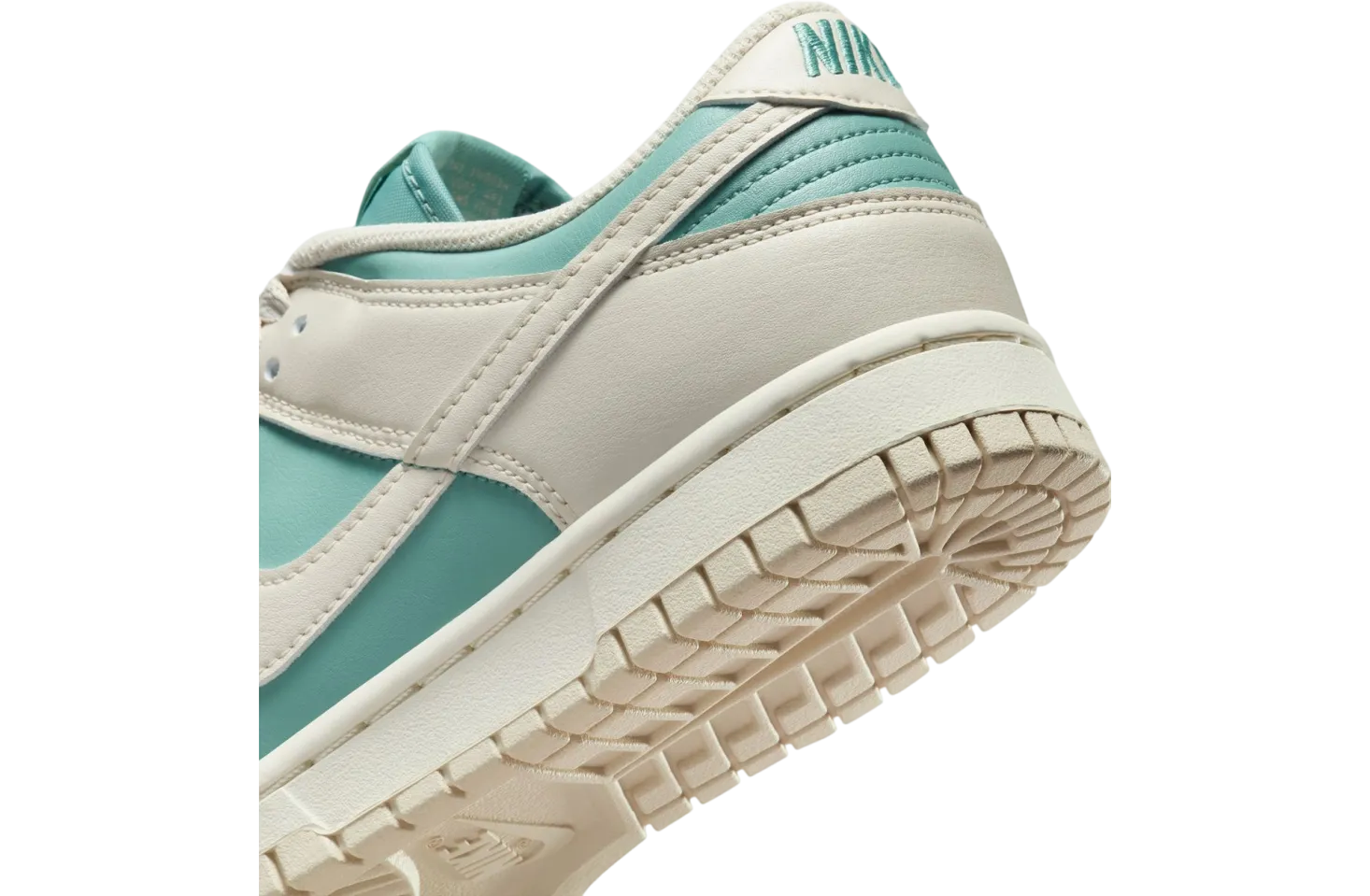 nike dunk low cannon light orewood brown 5