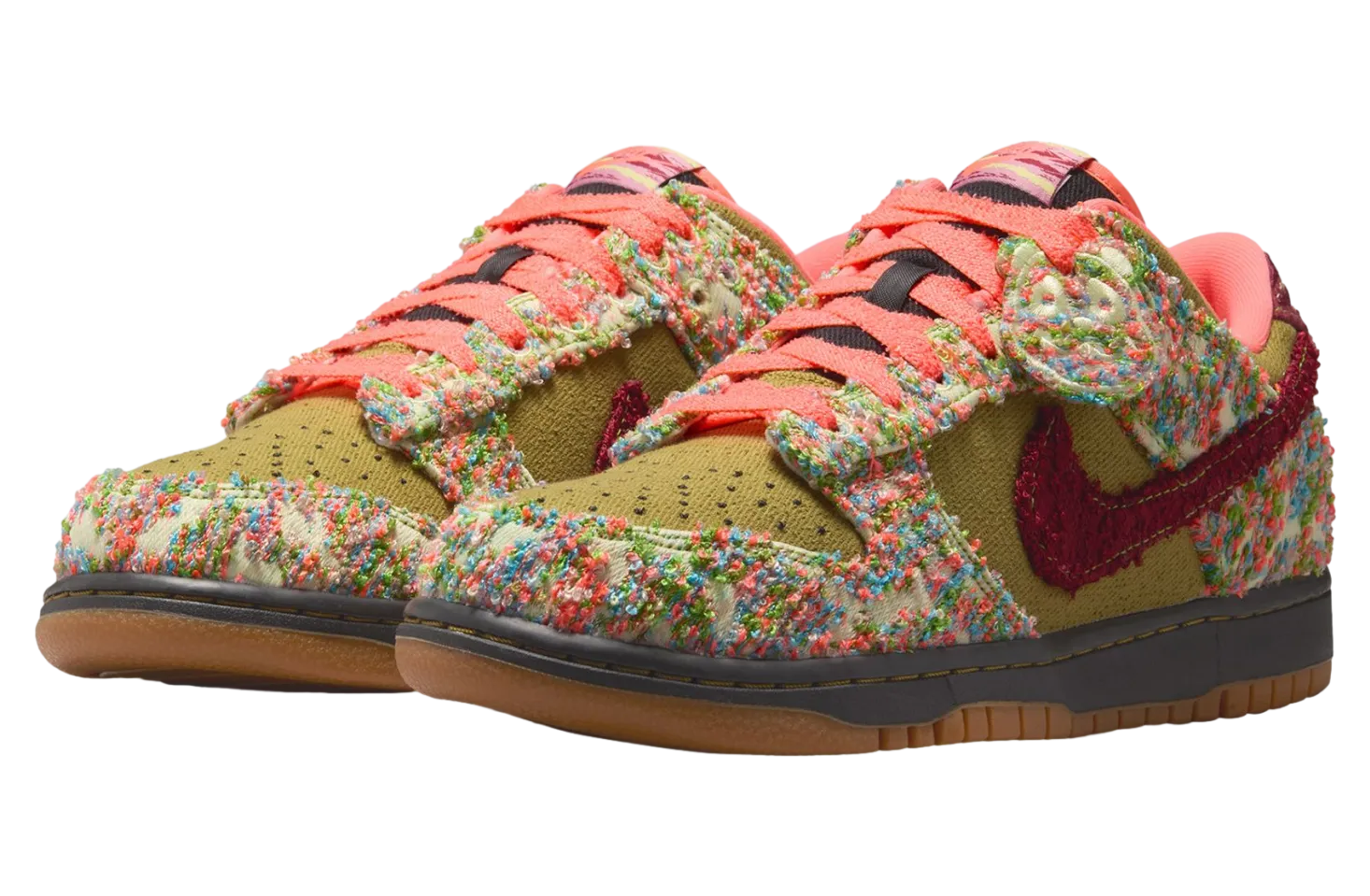 nike dunk low green curry luminous green 1