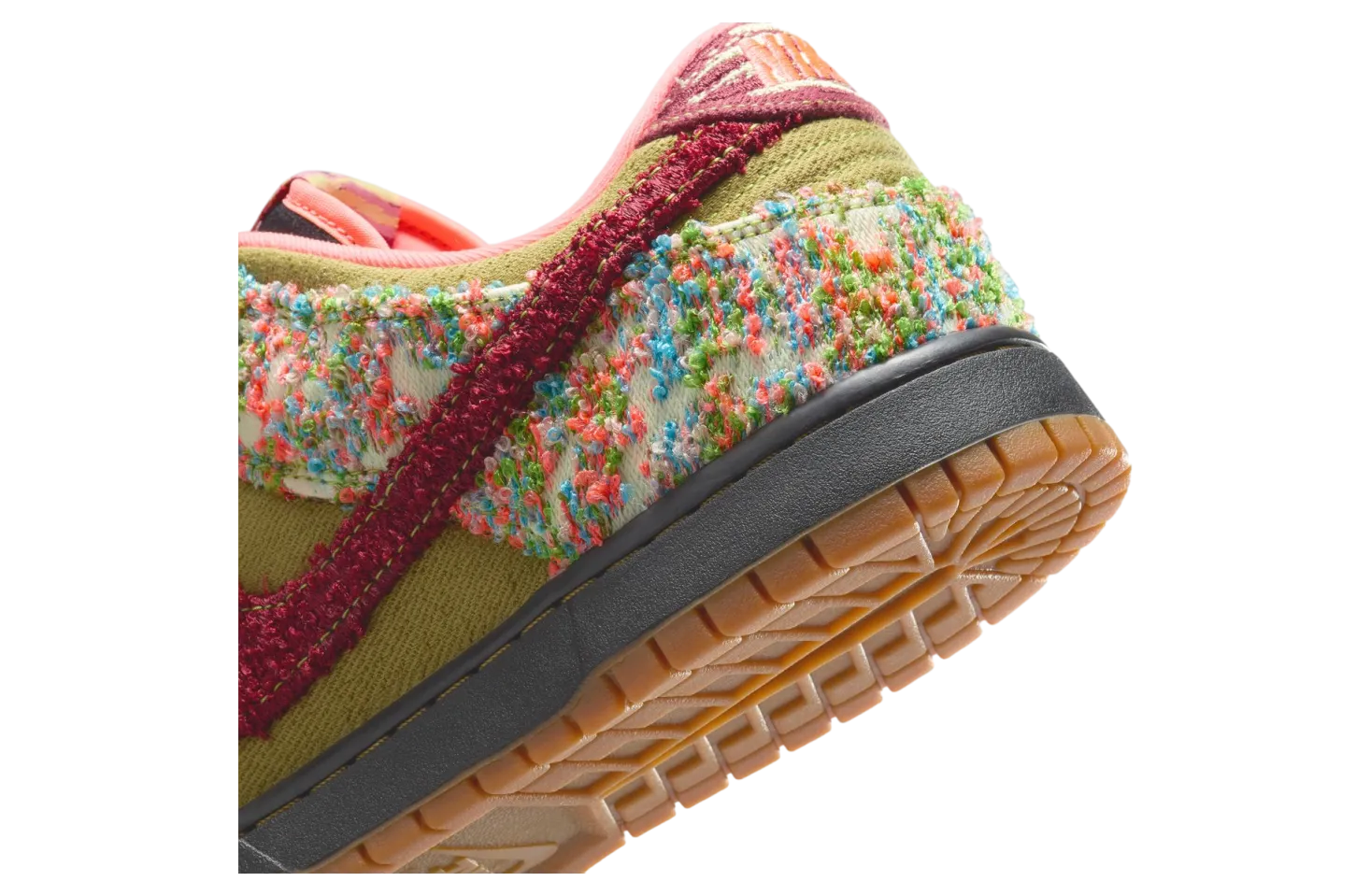 nike dunk low green curry luminous green 7