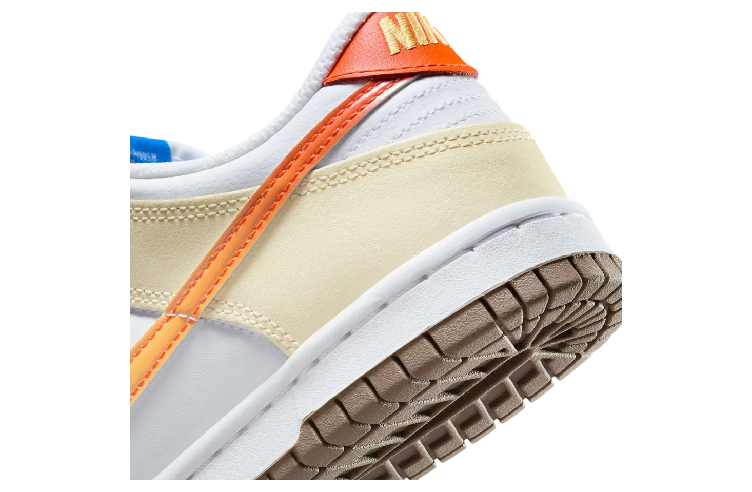 nike dunk low gs beach 7