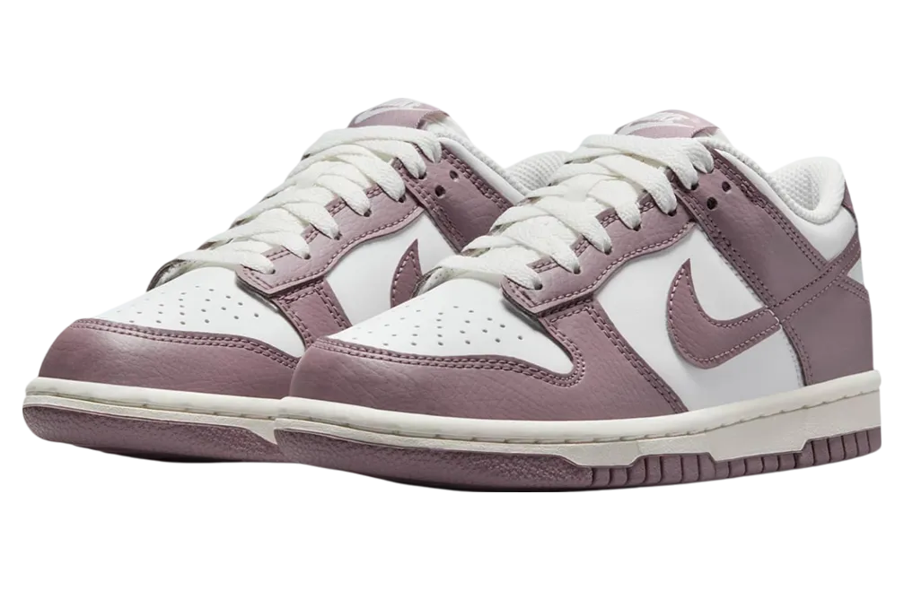 nike dunk low gs taupe grey summit white 0