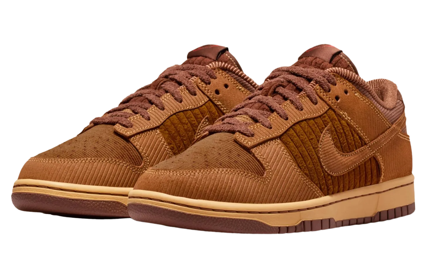 nike dunk low light british tan light chocolate 1