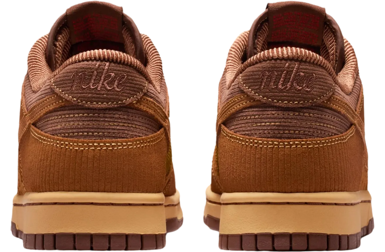 nike dunk low light british tan light chocolate 4