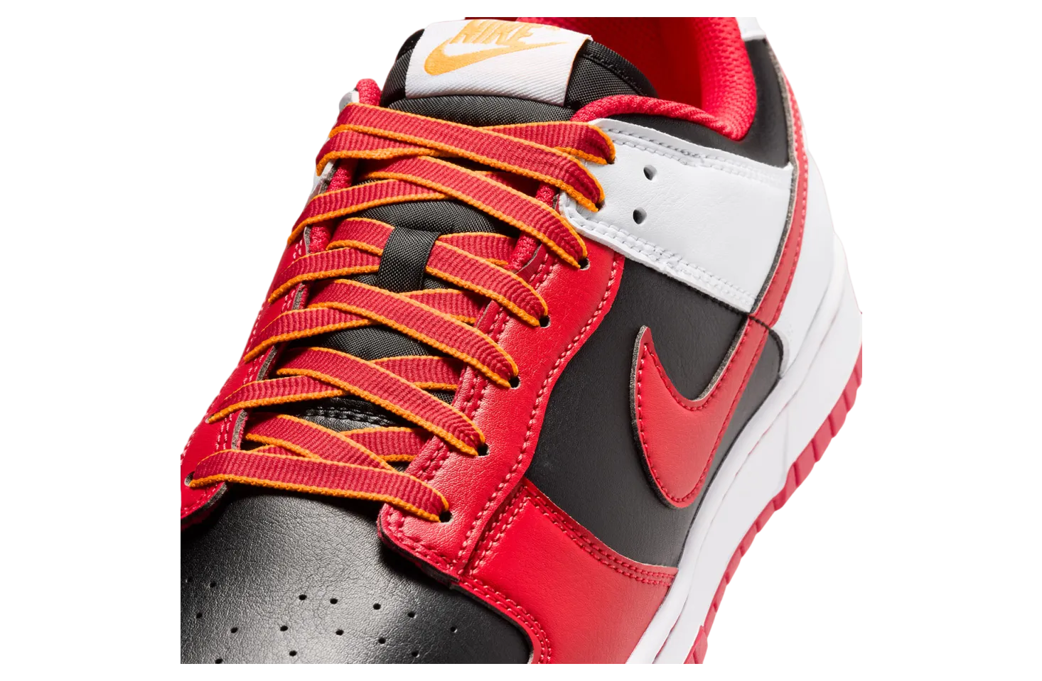 nike dunk low mario 5