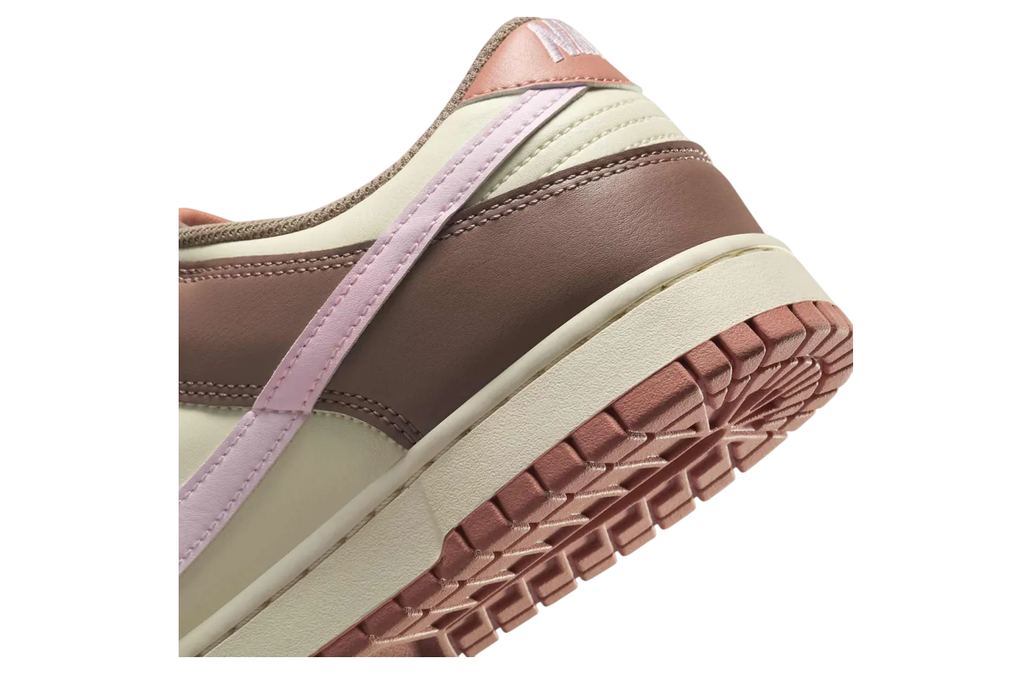 nike dunk low neapolitan 2025 5