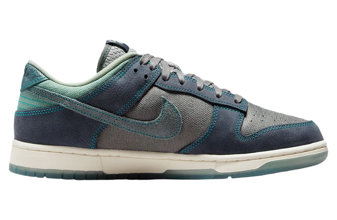 nike dunk low pencil point dark obsidian 2